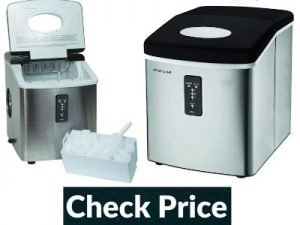 Portable ice maker that keeps ice frozen